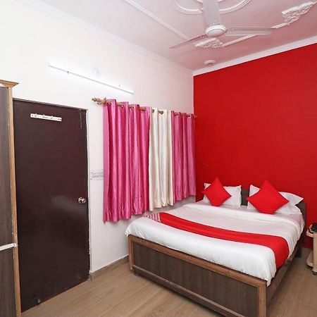 Oyo 27750 Bhagwati Residency Hotell Mirzāpur Eksteriør bilde