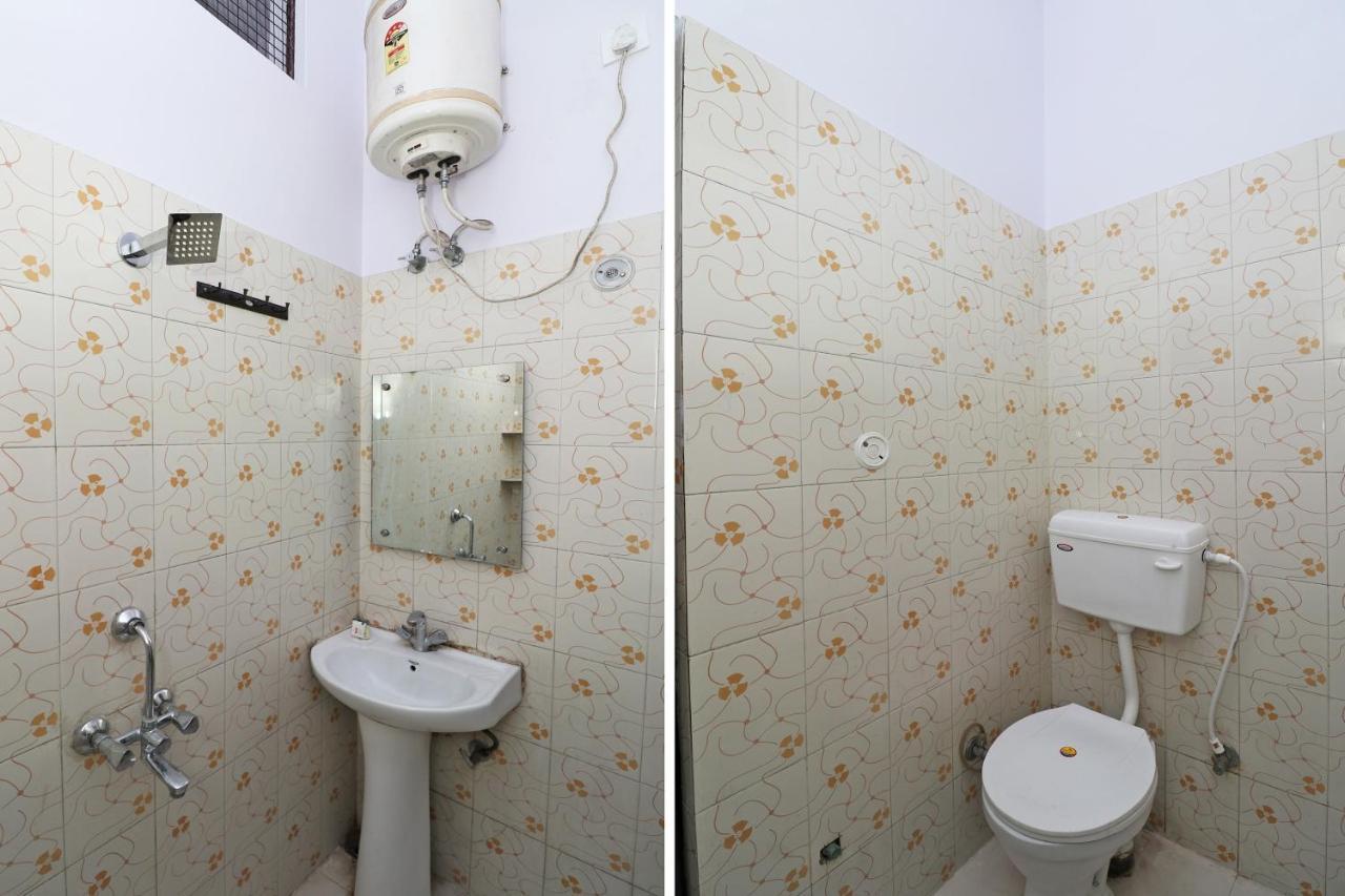 Oyo 27750 Bhagwati Residency Hotell Mirzāpur Eksteriør bilde