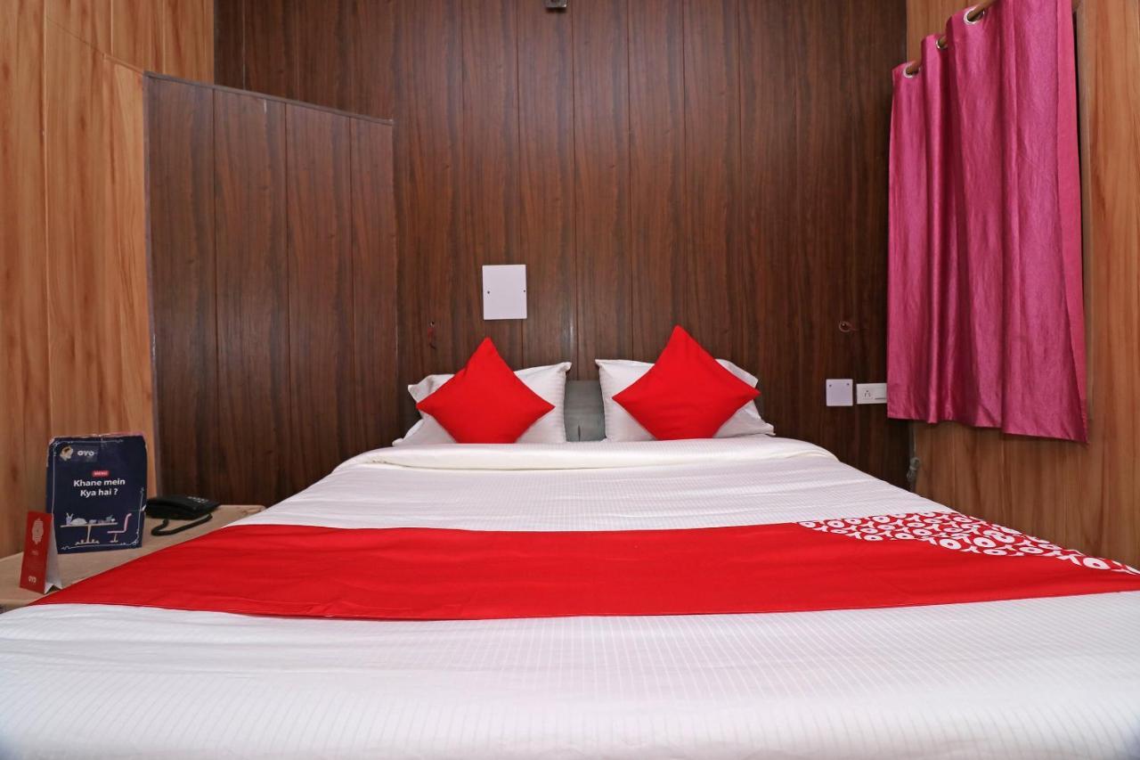 Oyo 27750 Bhagwati Residency Hotell Mirzāpur Eksteriør bilde