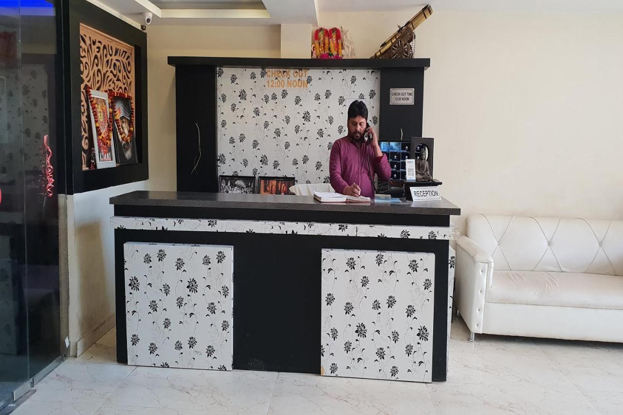 Oyo 27750 Bhagwati Residency Hotell Mirzāpur Eksteriør bilde