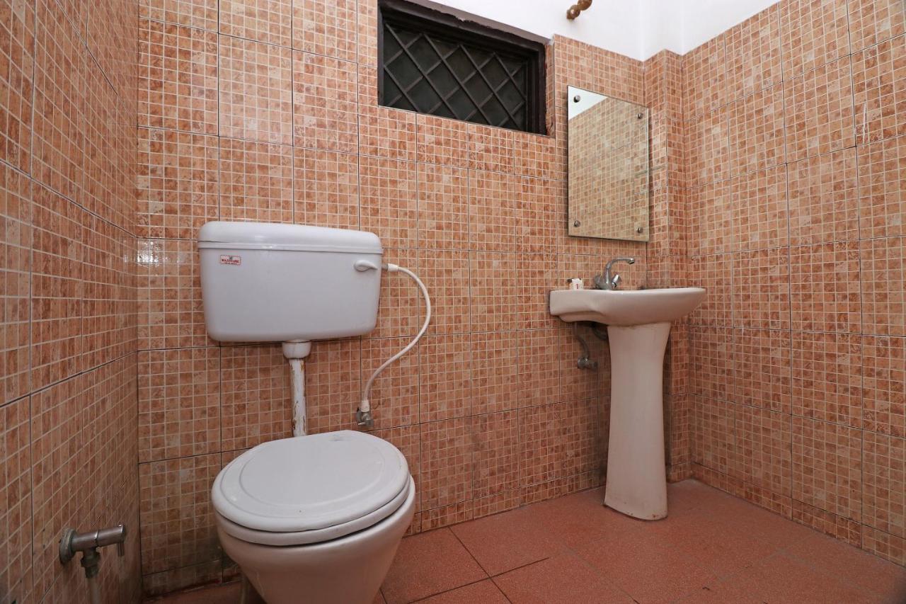 Oyo 27750 Bhagwati Residency Hotell Mirzāpur Eksteriør bilde