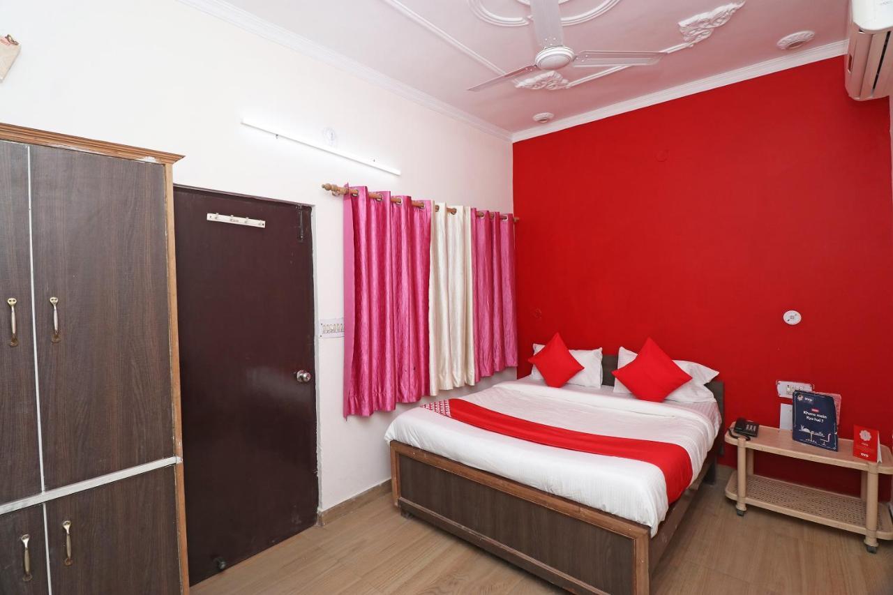 Oyo 27750 Bhagwati Residency Hotell Mirzāpur Eksteriør bilde