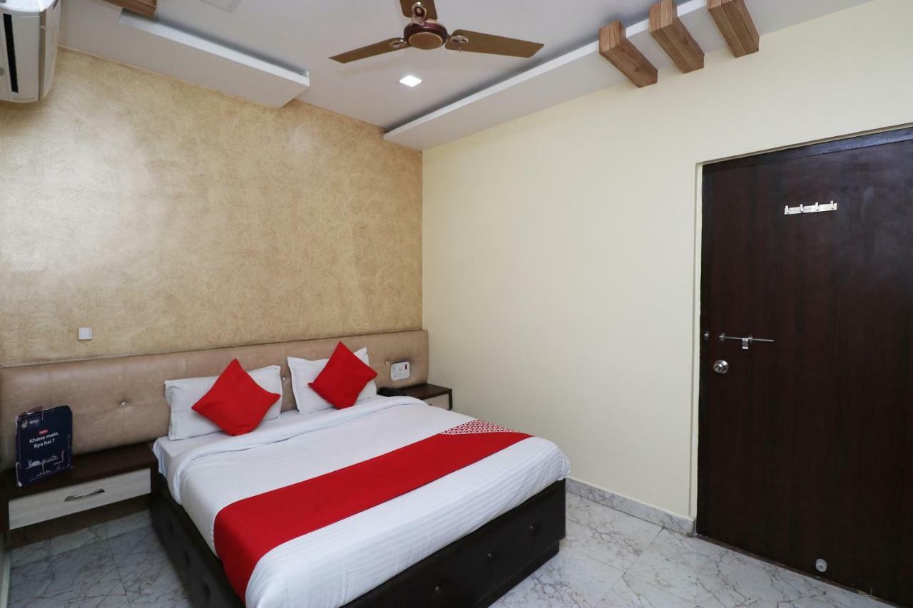 Oyo 27750 Bhagwati Residency Hotell Mirzāpur Eksteriør bilde